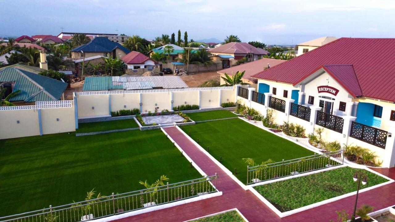 Bella Ella Hotel & Event Center Kasoa Exteriér fotografie